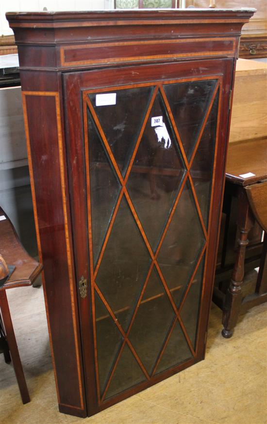 Inlaid mahogany glazed corner cabinet(-)